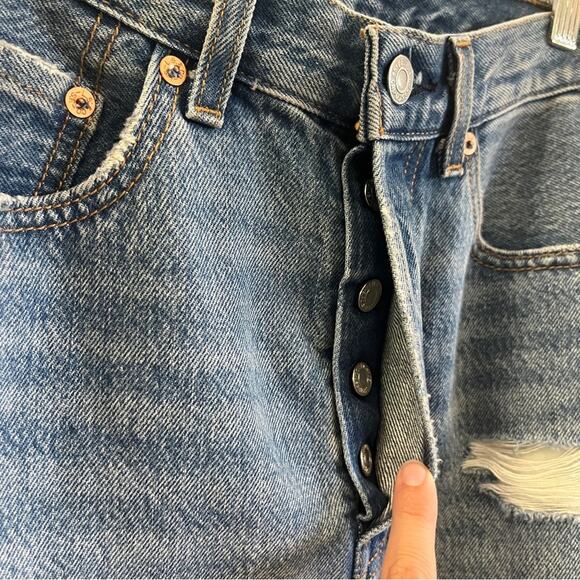 Levi's Premium Denim Jean Button Fly Midi Skirt Raw Hem Distressed Size 26 Slit - Picture 4 of 12